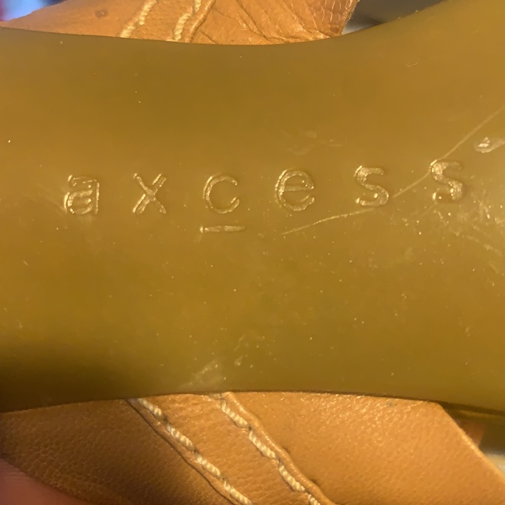 Axcess Leather Shoes - Picture 6 of 8